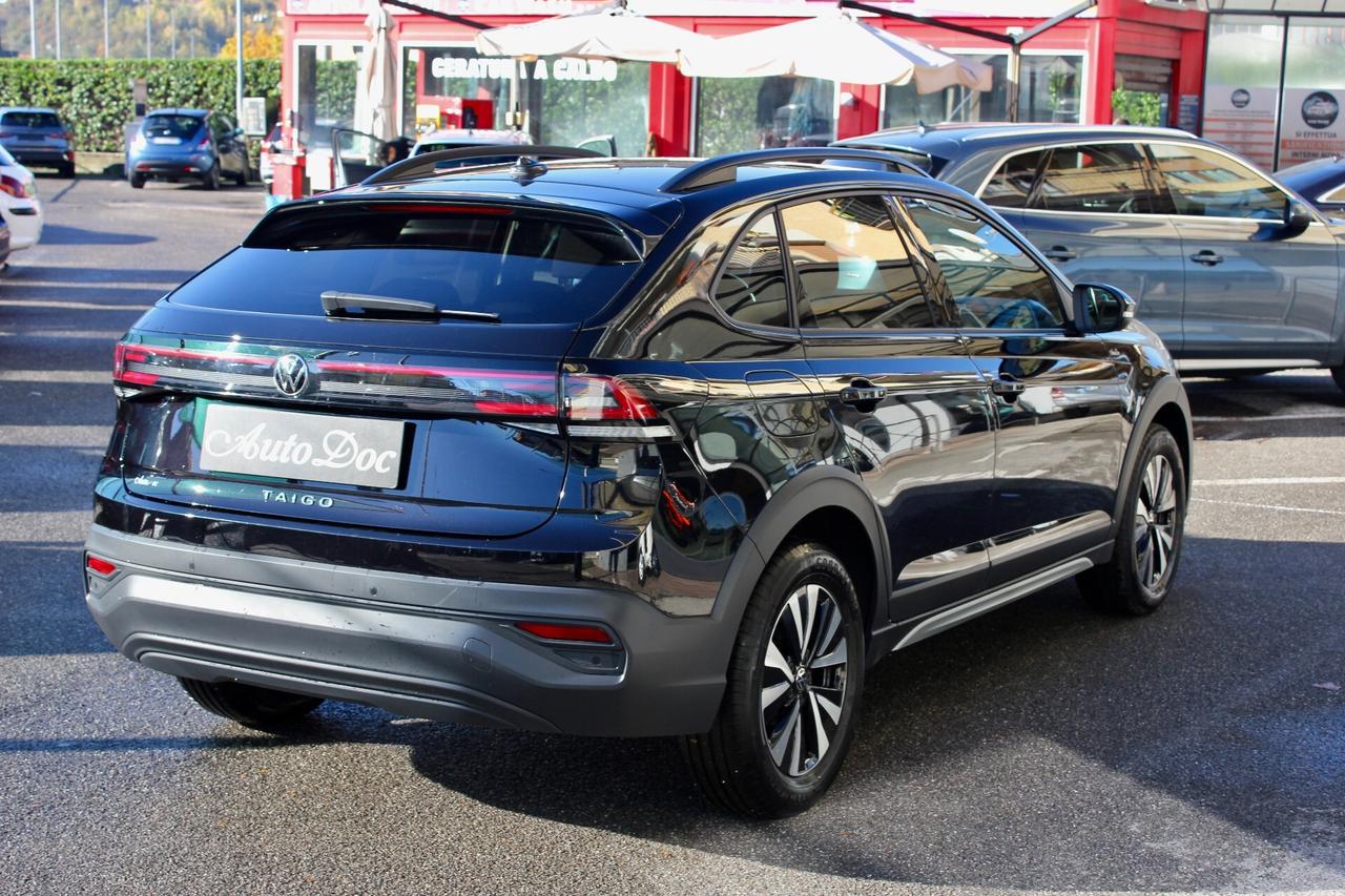 Volkswagen Taigo Life 1.0 TSI 110CV virtual cockpit navy sensori