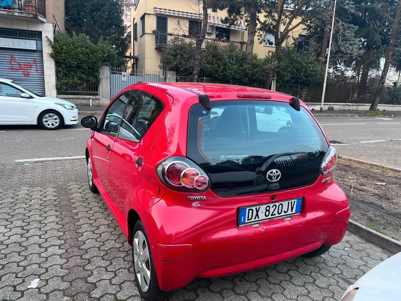 Toyota Aygo 1.0 12V VVT-i 5 porte Sol - 2009