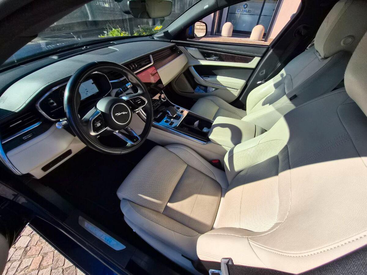 Jaguar XF II Berlina 2021 2.0d i4 mhev R-Dyn.HSE rwd 204cv auto