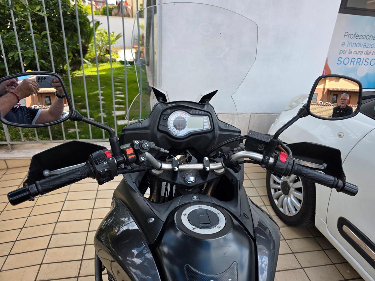 SUZUKI V-STORM 650