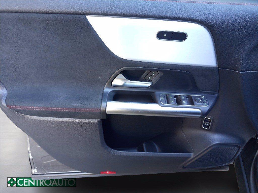 MERCEDES GLA 200 d Executive auto del 2024