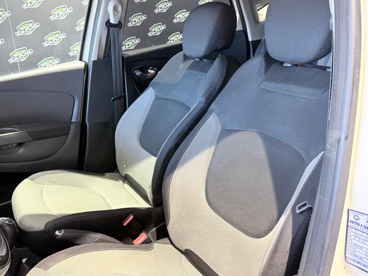 Renault Captur - 2014 1.5 dCi 8V 90 CV Start&Stop Wave