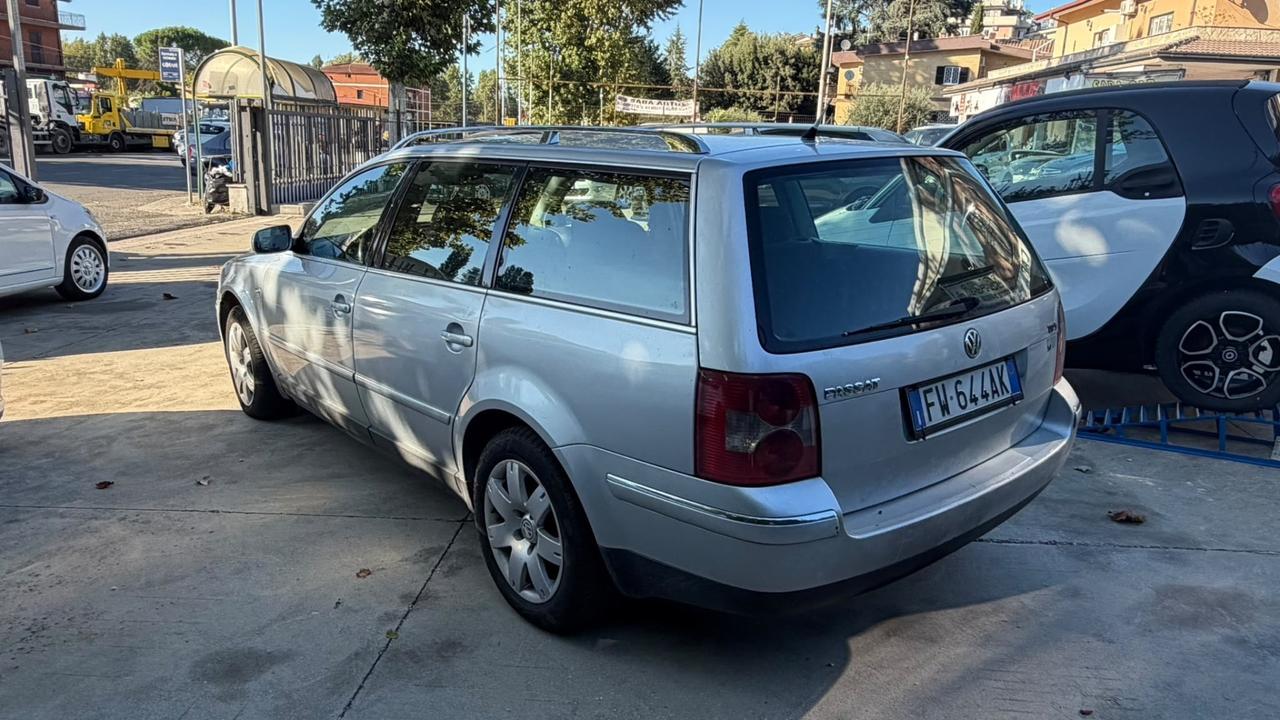 Volkswagen Passat 1.9 TDI/130 CV cat Var. H.line