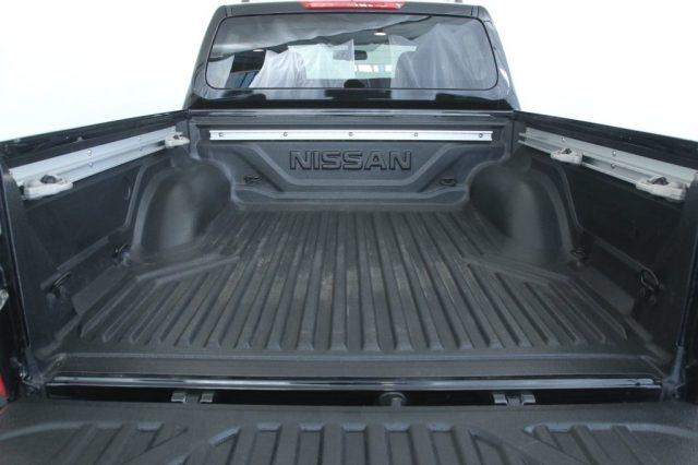 NISSAN Navara 2.3 dCi 190 CV 4WD Double Cab N-Guard/TETTO PANO