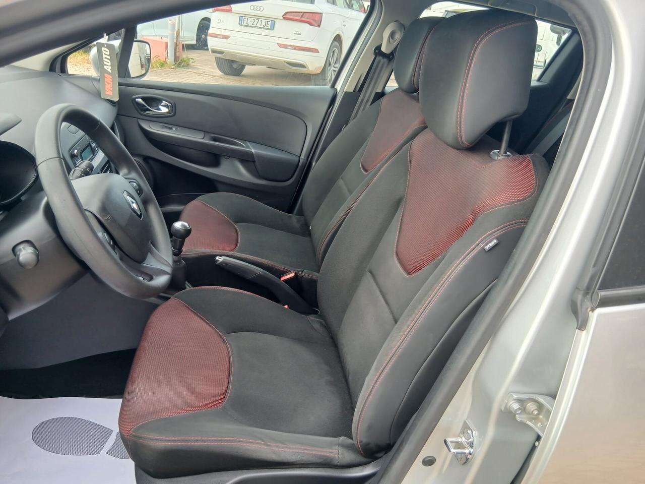 Renault Clio 1.2 BENZINA 74CV NEOPATENTATI