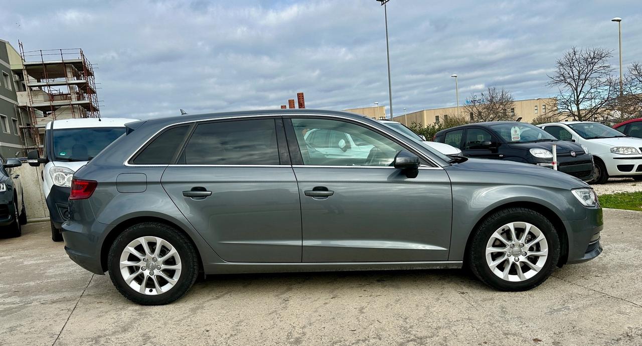 Audi A3 SPB 1.6 TDI ultra Attraction