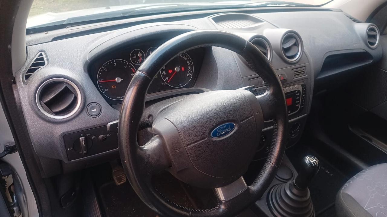 Ford Fiesta TDCi 5P Unico Prop.Commercianti