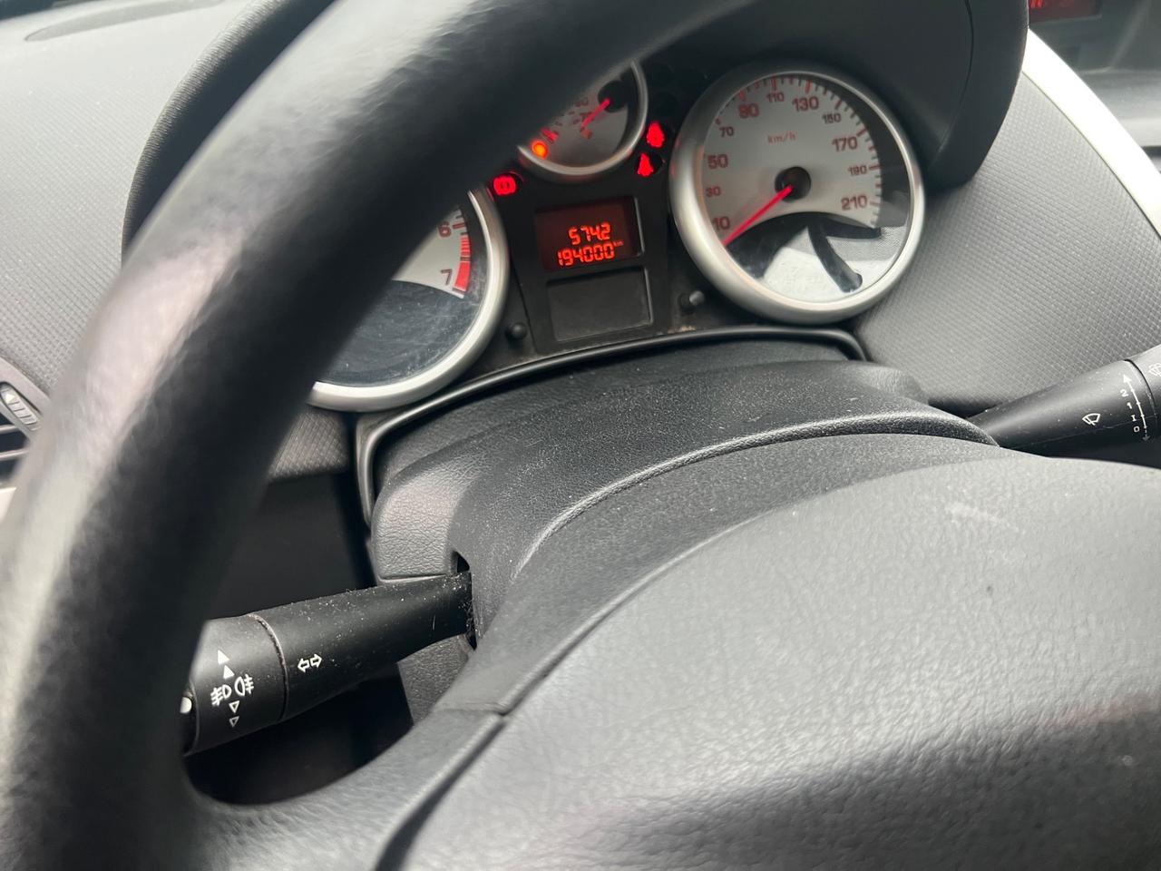 Peugeot 207 1.4 8V 75CV 3p. X Line GPL