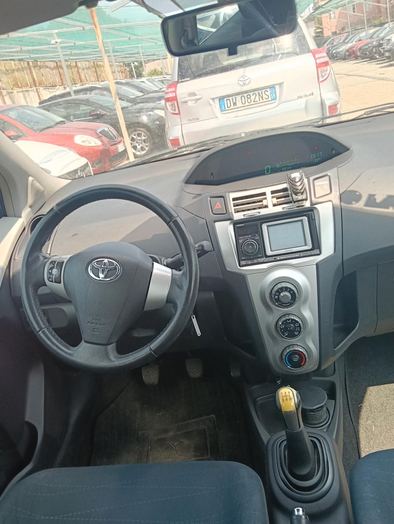 Toyota Yaris 1.3 5 porte