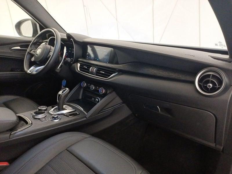 Alfa Romeo Stelvio 2023 2.2 t Sprint rwd 160cv auto