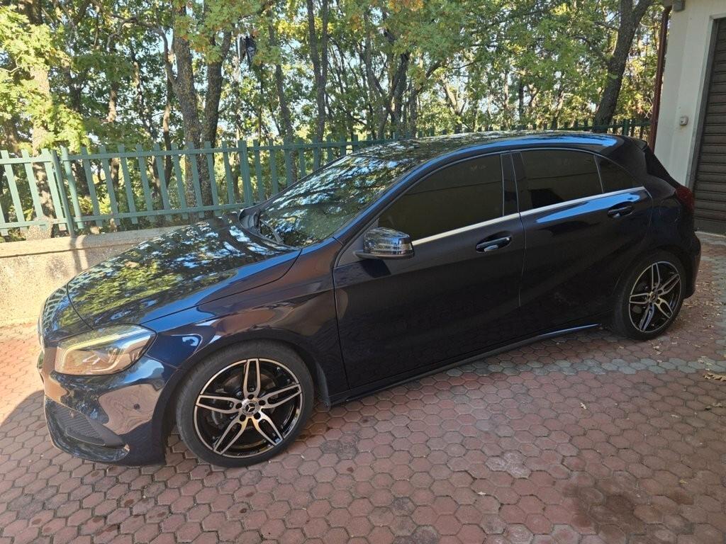 Mercedes-benz A 180 d Premium AMG