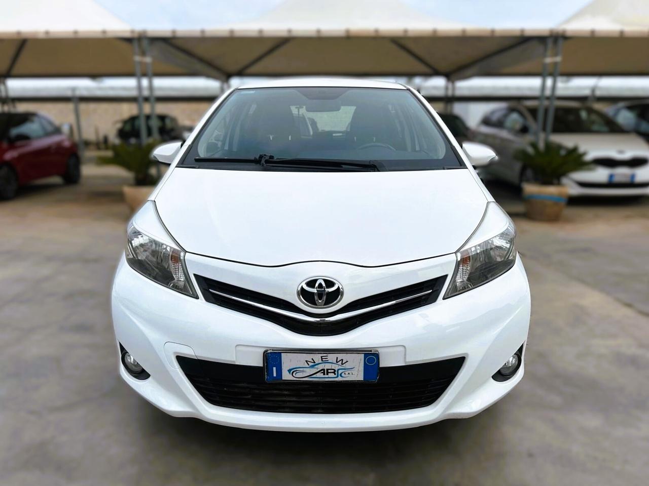 Toyota Yaris 1.4 D-4D 5 porte Lounge