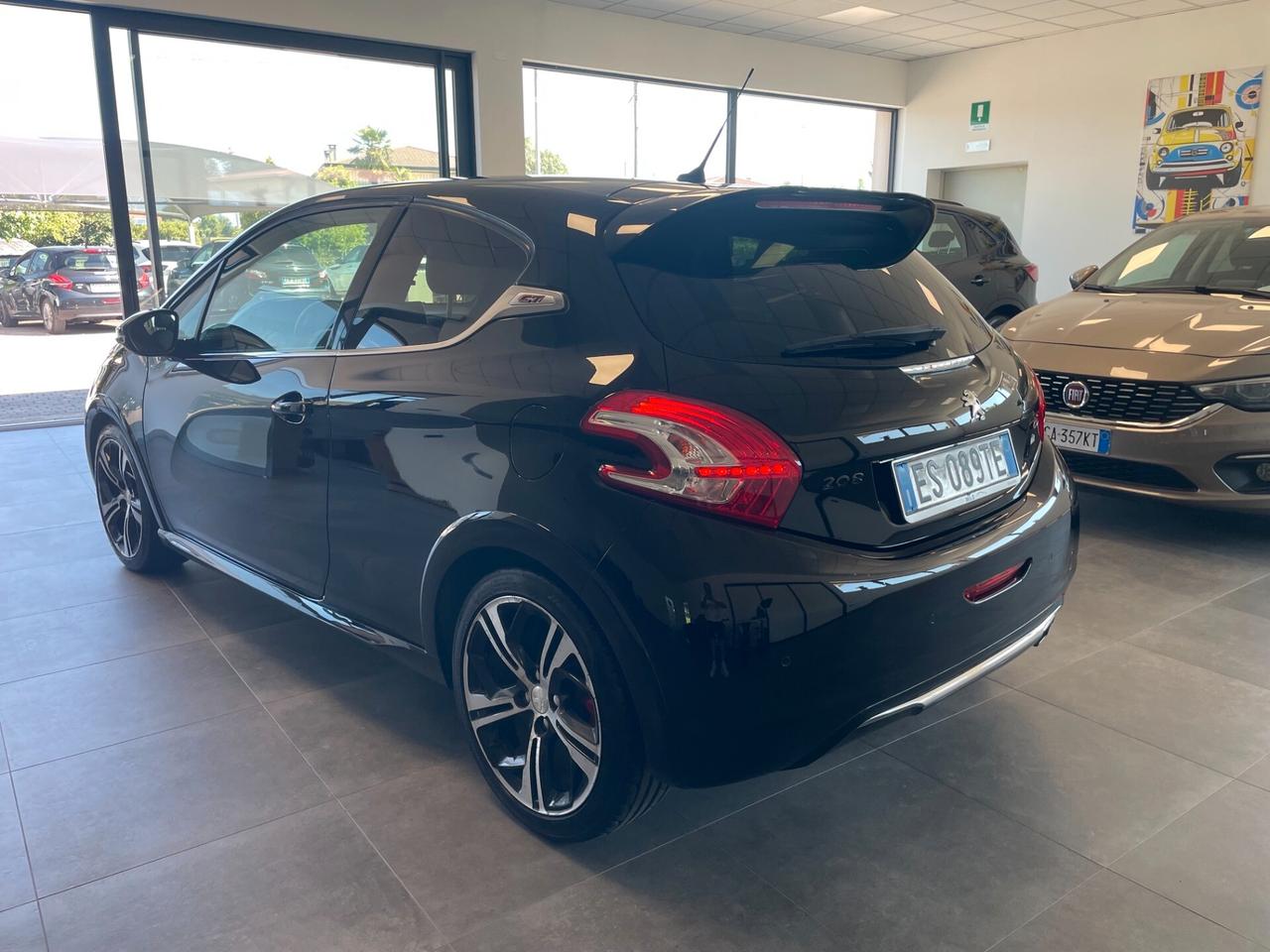 Peugeot 208 1.6 THP 200 CV 3 porte GTi