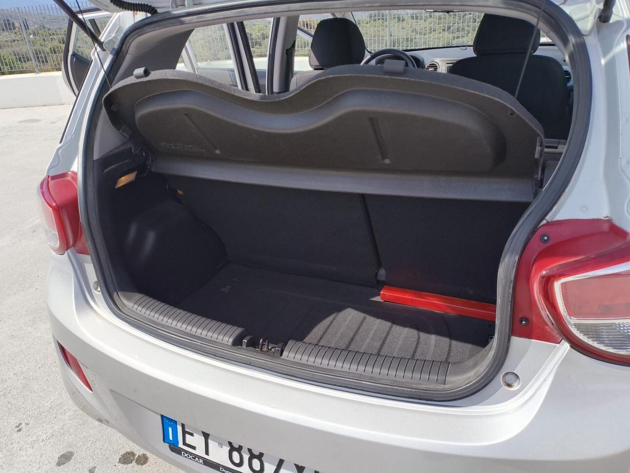 Hyundai i10 1.0 MPI Login A/T