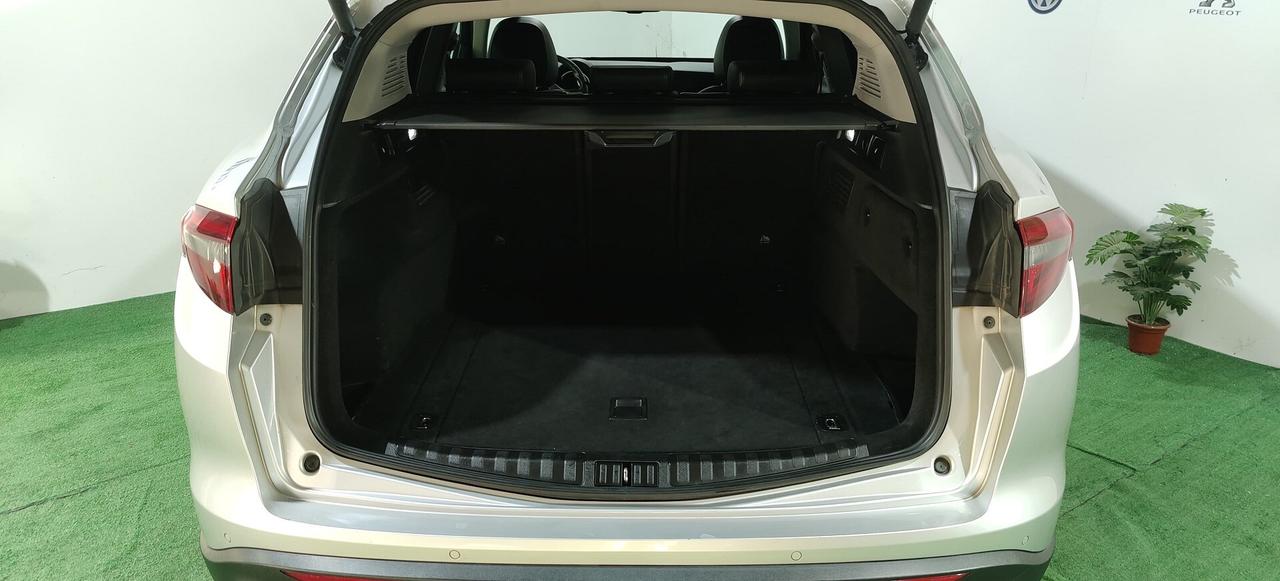 Alfa Romeo Stelvio 2.2t Business Q4 my19 210cv