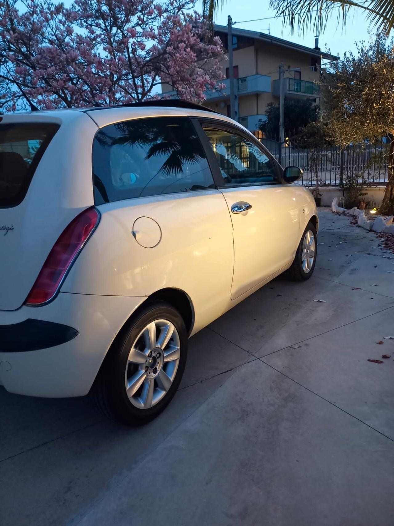 Lancia Ypsilon 1.3 Multijet 16V