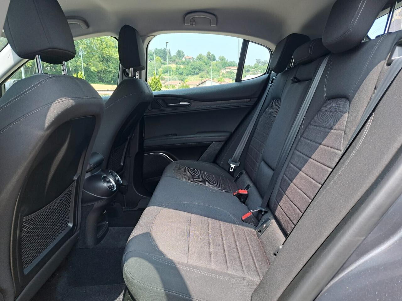 Alfa Romeo Stelvio 2.2 Turbodiesel 150 CV AT8 RWD Super