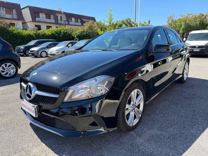 Mercedes-Benz Classe A 200 d Automatic Sport, RETROCAMERA