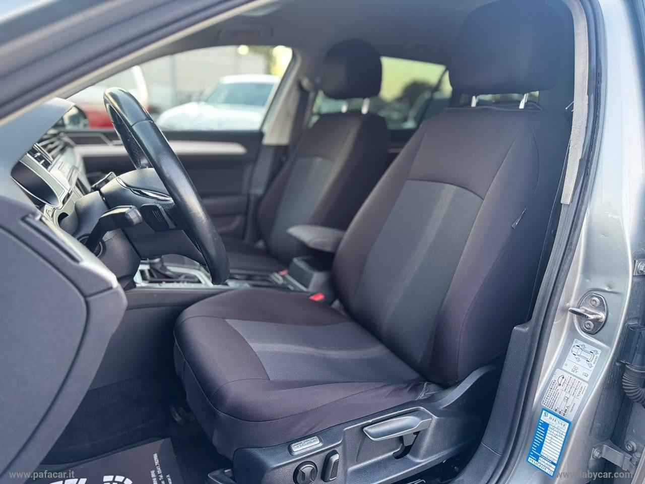 VOLKSWAGEN Passat Variant 2.0 TDI DSG Highline BMT