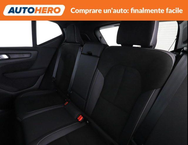 VOLVO XC40 B3 automatico Plus Dark N1