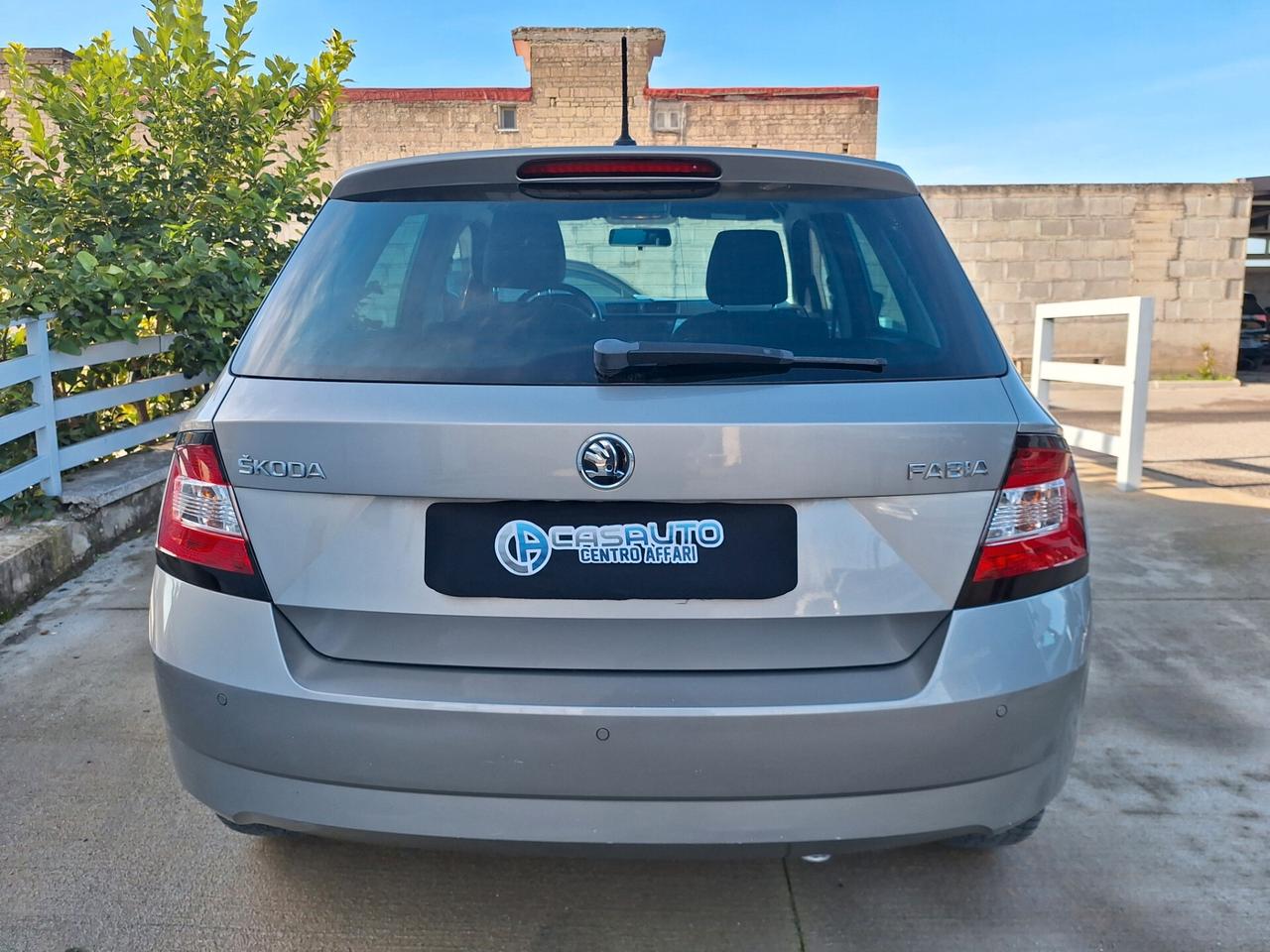 Skoda Fabia 1.0 MPI 75cv Ambition - 2015