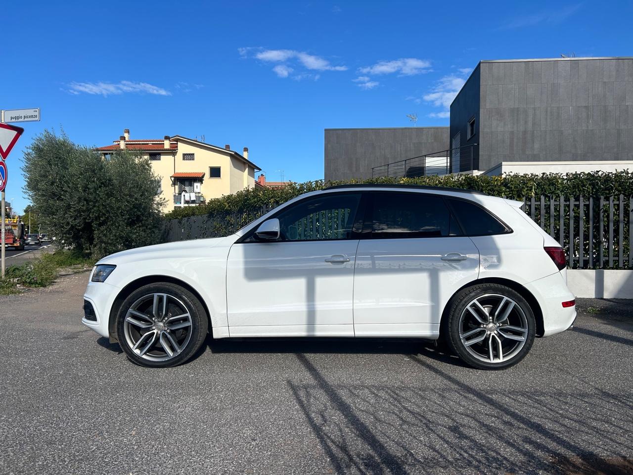 Audi SQ5 3.0 V6 TDI plus Biturbo quattro tiptronic Business