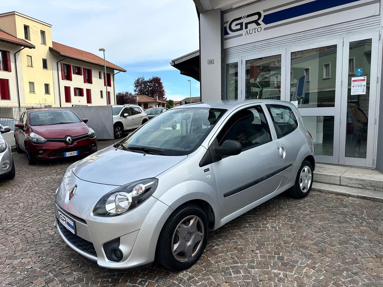 Renault Twingo 1.2Bz 75Cv - Neopatentati