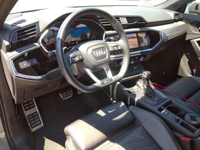 AUDI RS Q3 SPB quattro S tronic 2.5 quattro s-tronic