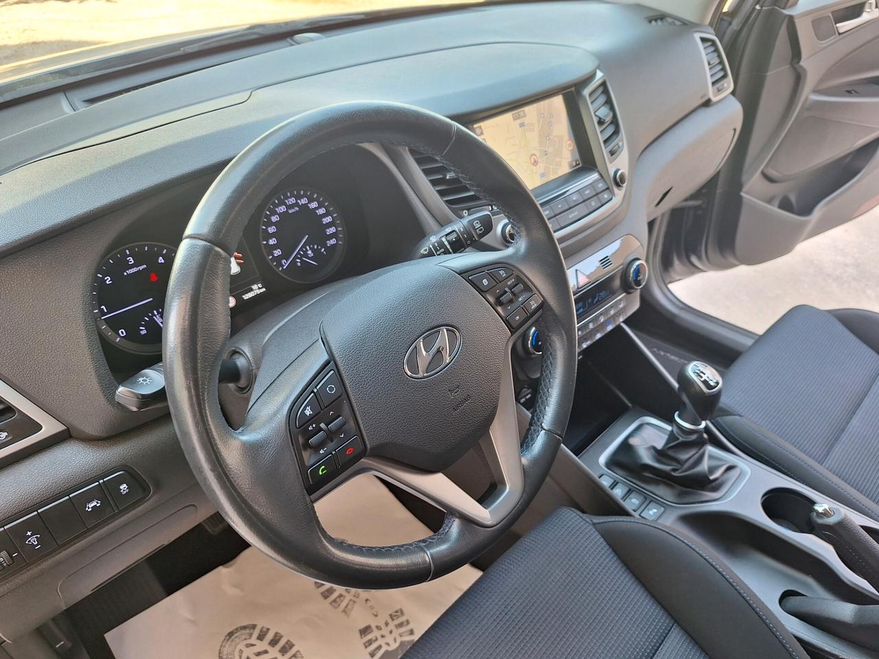 Hyundai Tucson 1.7 crdi X POSSIBLE NAVI CAMERA 2018