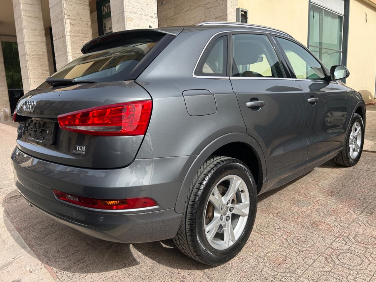 Audi Q3 2.0 TDI 150 CV quattro Sport