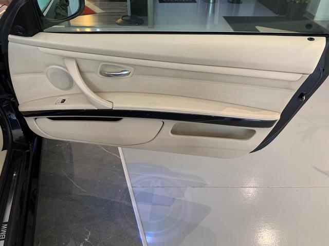 BMW 320 d cat Auto Cabrio Futura "Black Edition"