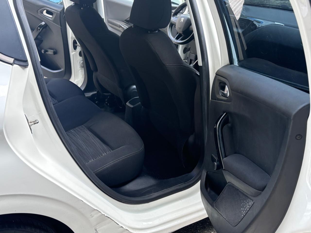 Peugeot 208 1.2 VTi 82 CV 5 porte Active