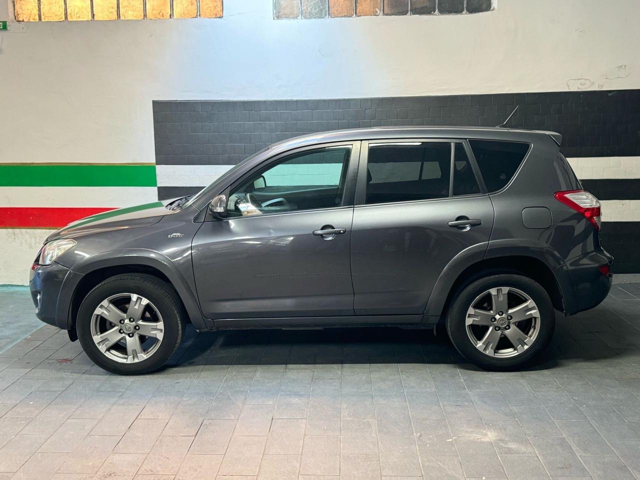 Toyota RAV 4 RAV4 Crossover 2.2 D-4D 150 CV DPF Luxury