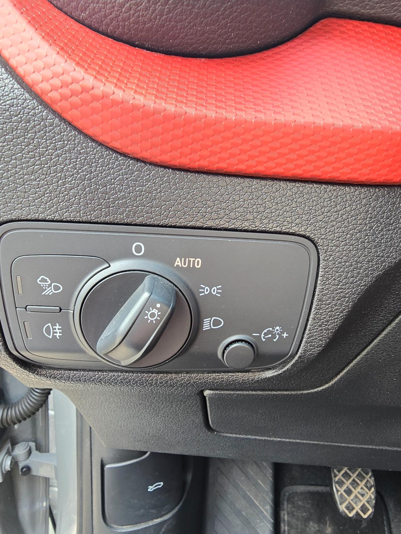 Audi Q2 30 TDI 116cv Admired