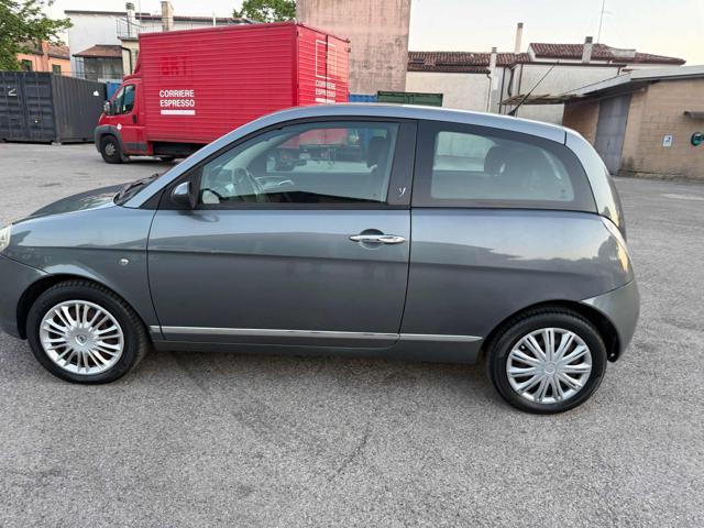 LANCIA Ypsilon 1.2 Argento senza nessun lavoro da fare