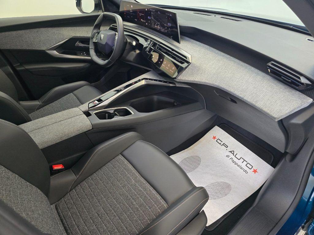 Peugeot 3008 Hybrid 145CV e-DCS6 Allure