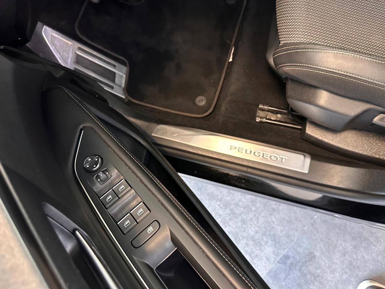 Peugeot 5008 BlueHDi 130 S&S EAT8 GT