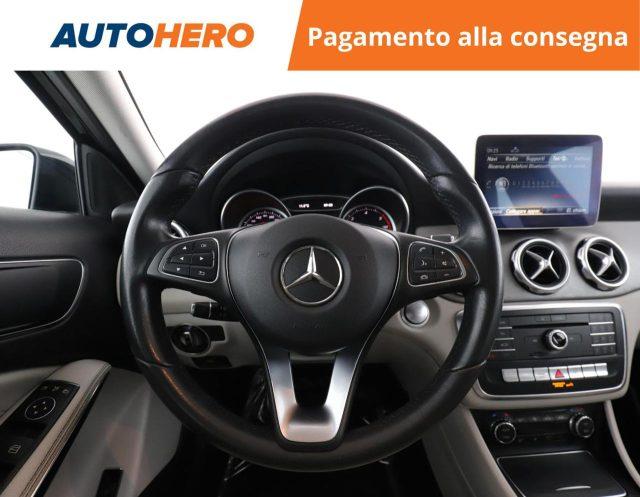 MERCEDES-BENZ GLA 180 d Automatic Sport