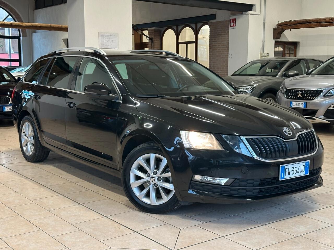 SKODA OCTAVIA 2.0 TDI AMBITION 150cv dsg *CARPLAY*NAVI*CRUISE