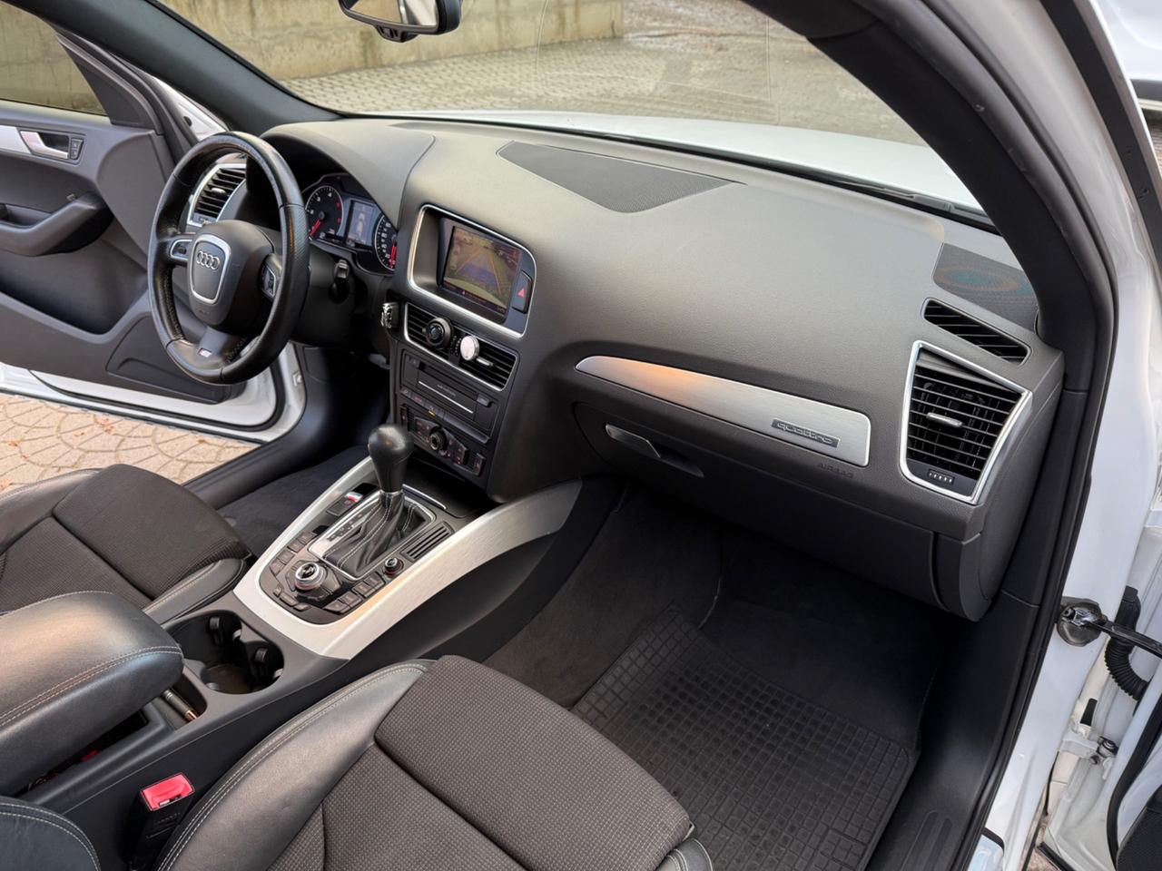 Audi Q5 3.0 V6 TDI S-Line con tetto apribile