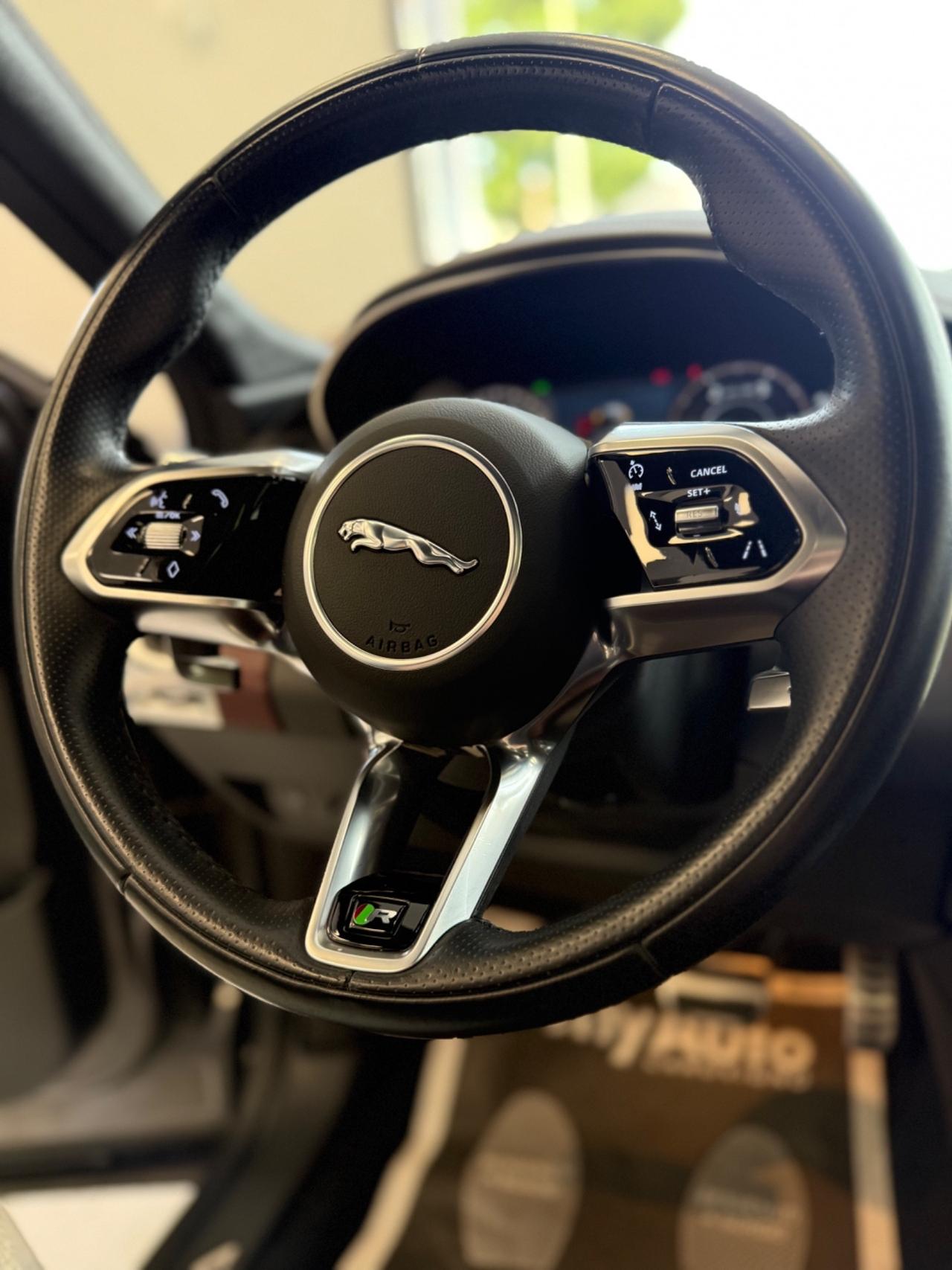 Jaguar E-Pace mhev R-Dynamic 204cv VIRTUAL COCKPIT.TELECAMERA 360*,NAVI,APPLE CARPLAY,INTERNI PELLE CARTIER