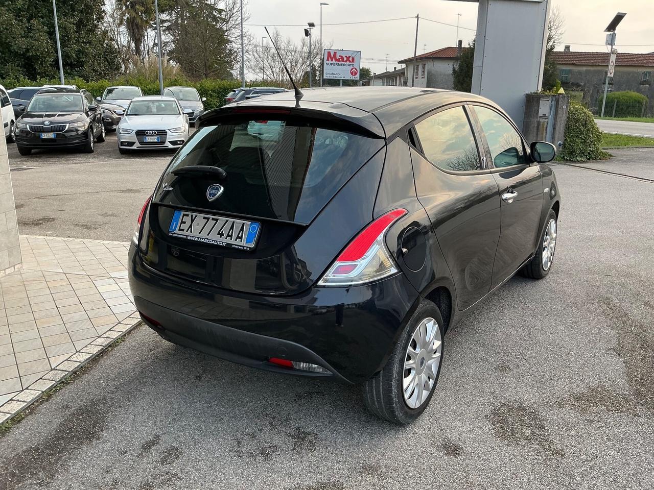 Lancia Ypsilon 1.2 benzina km 75000