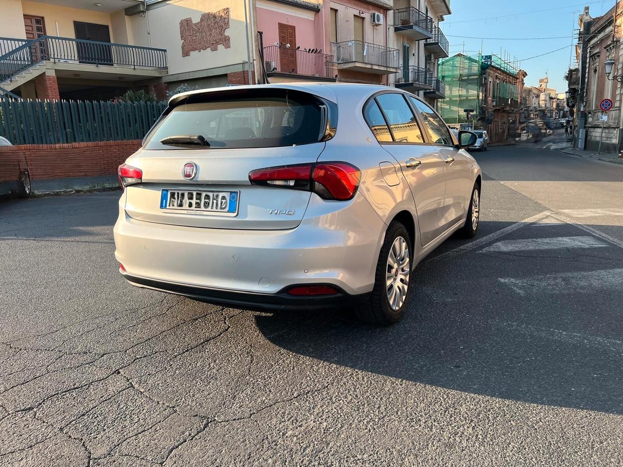 Fiat Tipo 1.3 Mjt S&S 5 porte Easy