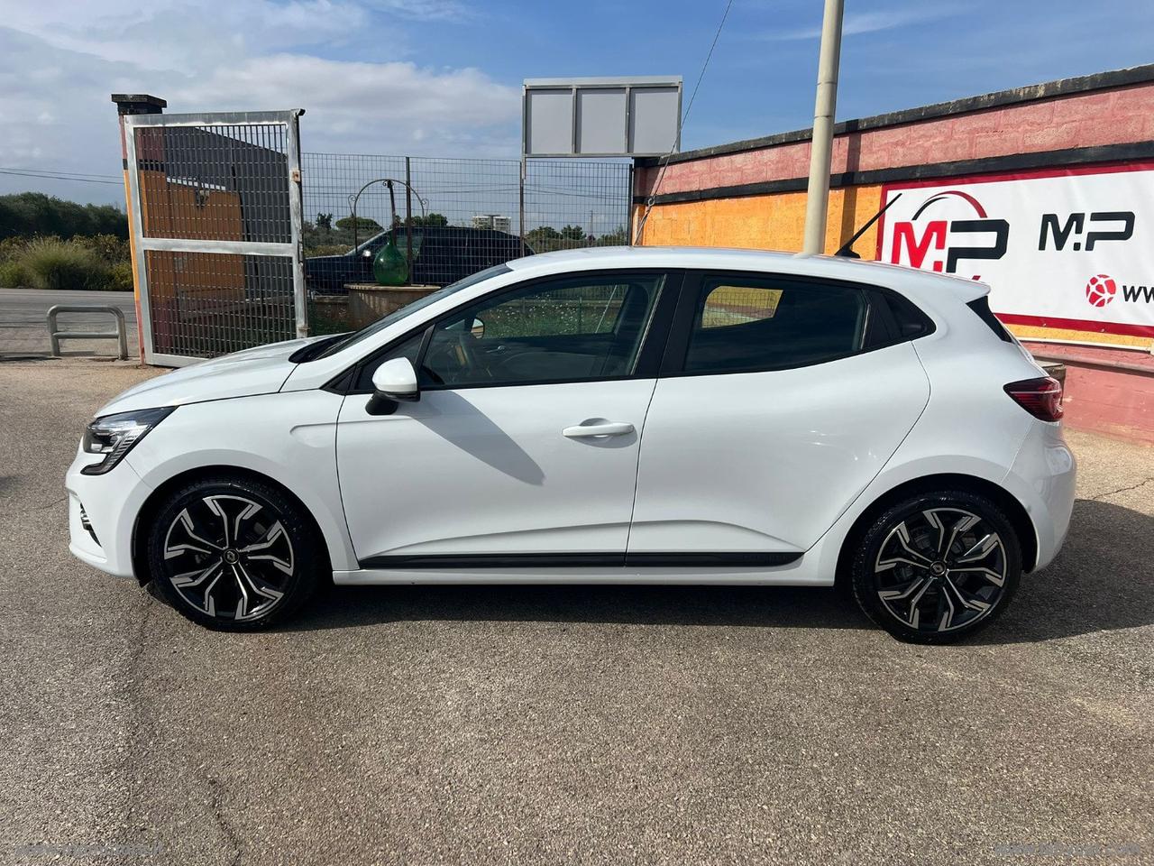 RENAULT CLIO BUSINESS 1.5 DCi 85CV IVA ESPOSTA NEOPATENTATI