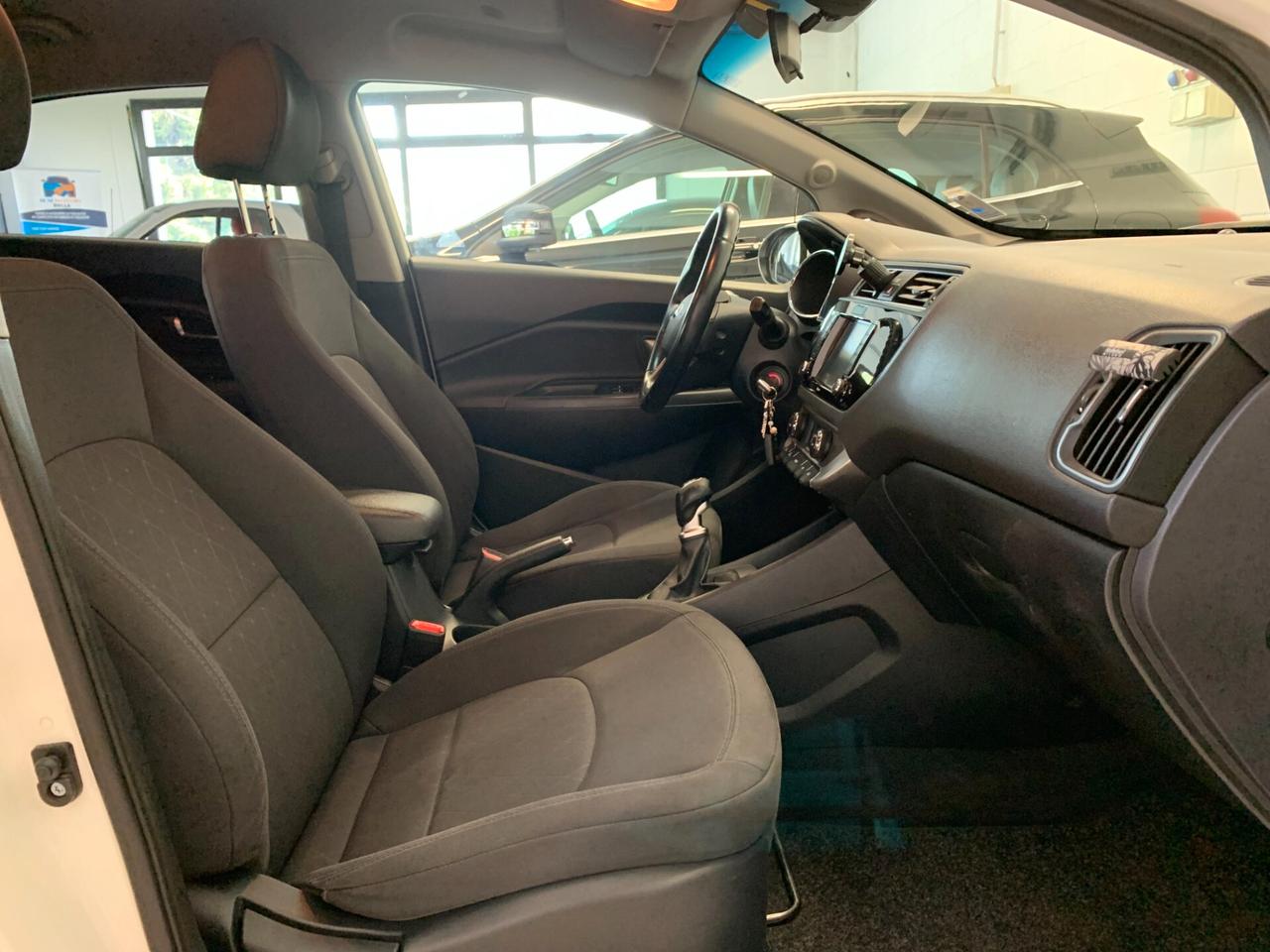 Kia Rio 1.4 CRDi 5p.S&S High Tech