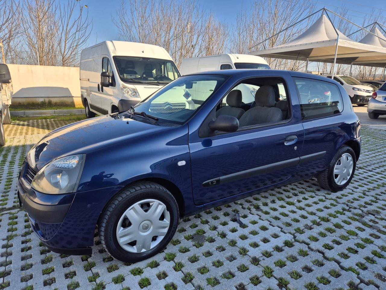 Renault Clio 1.2 cat 3 porte Confort Authentique