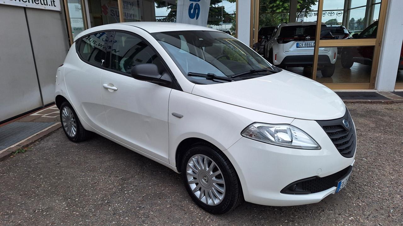 Lancia Ypsilon 1.2 69 CV 5 porte GPL Ecochic Gold