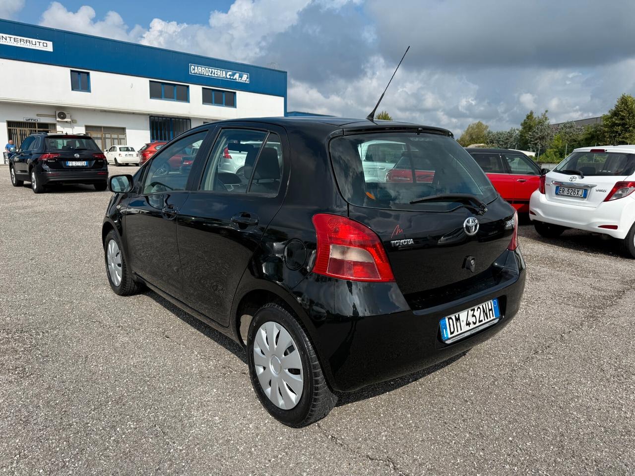Toyota Yaris 1.0 5 porte