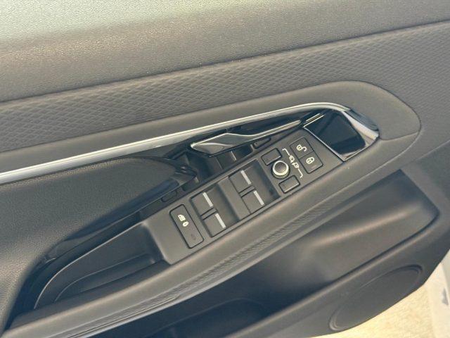 LAND ROVER Range Rover Evoque 2.0 D150 SE
