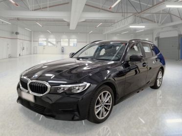 BMW 318 48V Business Advantage Touring auto